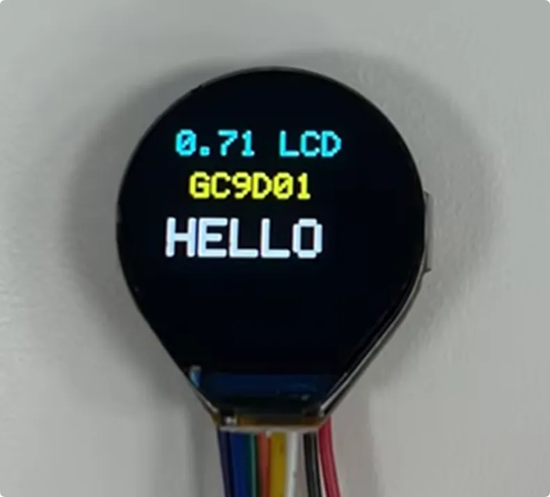 Running Effect of Arduino UNO R4 Driving the 0.71inch LCD Module