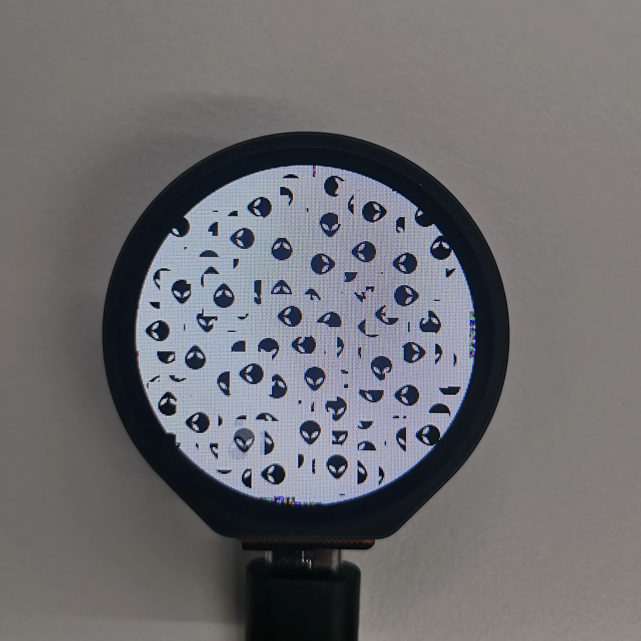 ESP32-S3-Touch-LCD-1.28_Thonny_demo-alien-01